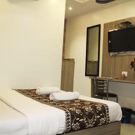 Hotel Time Gold Near Domestics Airport Mumbai Kültér fotó