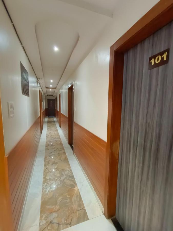 Hotel Time Gold Near Domestics Airport Mumbai Kültér fotó